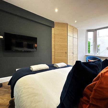Liam Place Near Hyde Park - 1 Double Bed, 1 Sofa Bed, Spacious Apartment, Private Entrance London Exterior foto