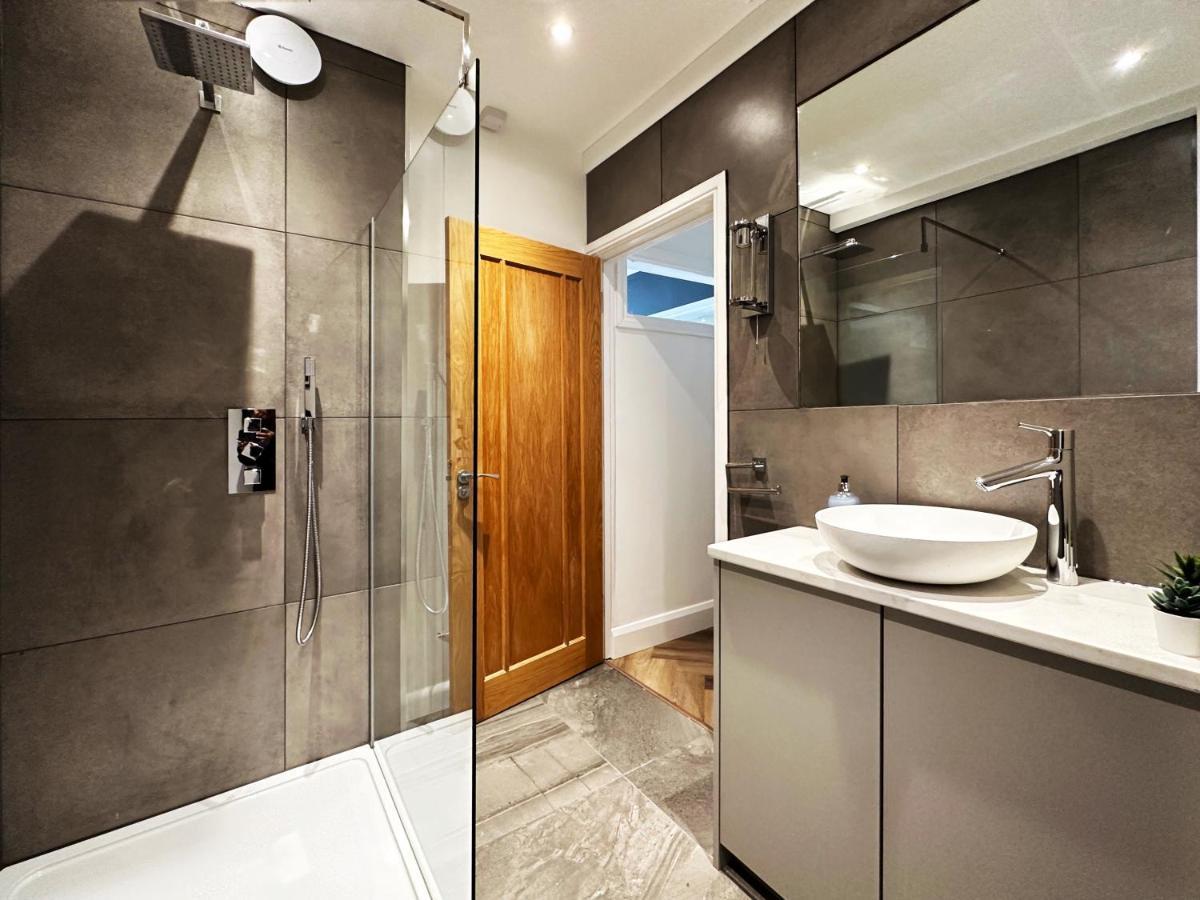 Liam Place Near Hyde Park - 1 Double Bed, 1 Sofa Bed, Spacious Apartment, Private Entrance London Exterior foto