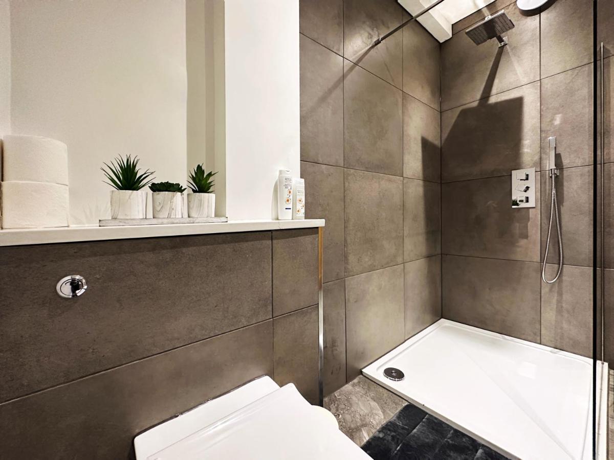 Liam Place Near Hyde Park - 1 Double Bed, 1 Sofa Bed, Spacious Apartment, Private Entrance London Exterior foto
